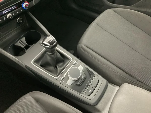 AUDI Q2 (2021) — foto 7 van 36