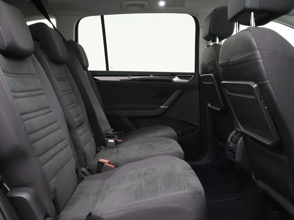 VOLKSWAGEN Touran Dsl (2021) — foto 25 van 30