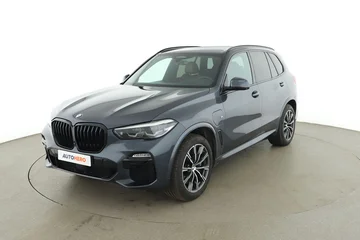BMW X5 1051e43b-e52d-4ace-b076-016ad813b880