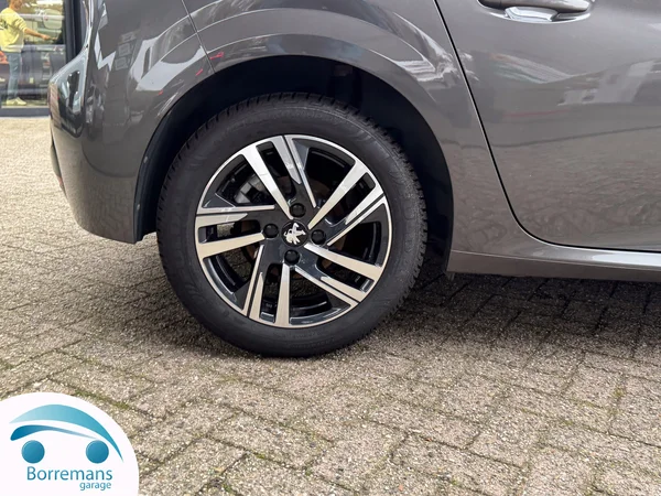 Peugeot 208 (2022) — foto 7 van 34