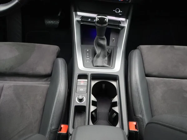AUDI Q3 (2019) — foto 8 van 31