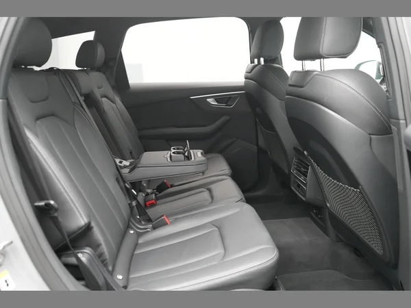 AUDI Q7 PHEV (2023) — foto 24 van 39