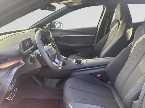 CUPRA Tavascan (2026) — foto 4 van 24