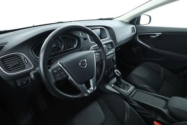 Volvo V40 (2019) — foto 2 van 16