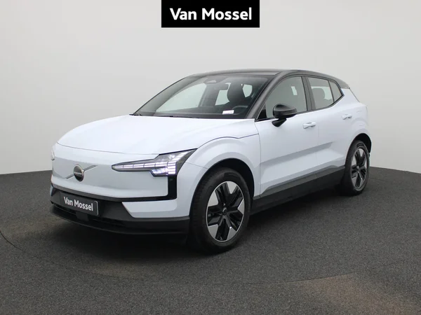 Volvo EX30 (2024) — foto 1 van 43