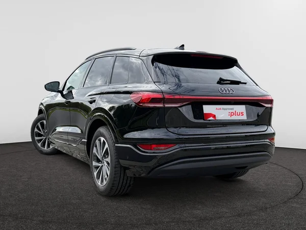 AUDI Q6 e-tron (2025) — foto 12 van 24