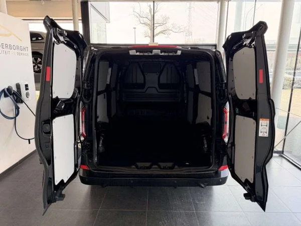 Ford Transit Custom — foto 17 van 19