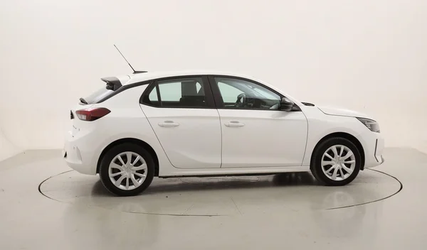 Opel E-Corsa (2025) — foto 23 van 26