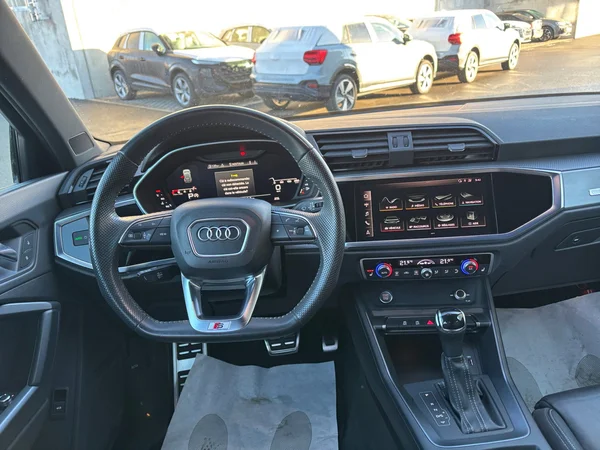 AUDI Q3 (2019) — foto 14 van 23