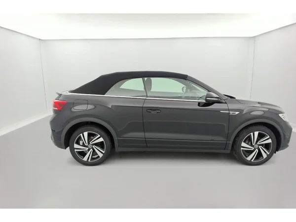 VOLKSWAGEN T-Roc Cabriolet (2022) — foto 39 van 48