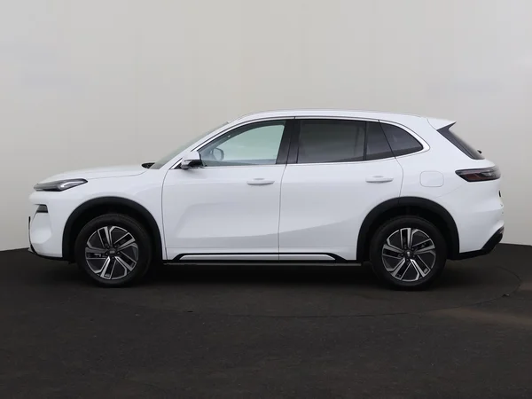 GEELY Starray EM-i (2026) — foto 12 van 29