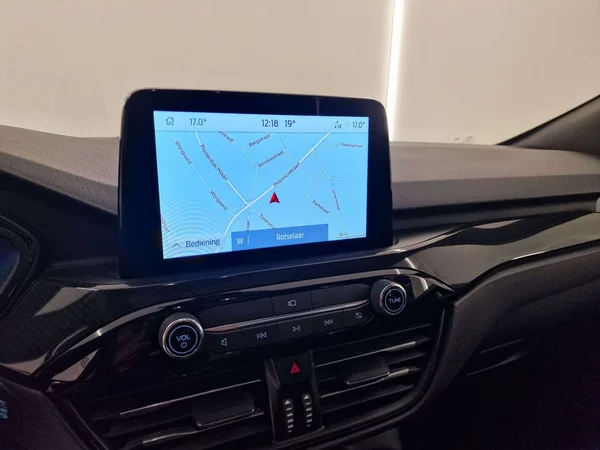 Ford Kuga (2023) — foto 11 van 13