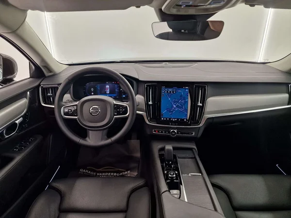 Volvo S90 (2025) — foto 13 van 17