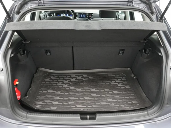 VOLKSWAGEN Polo (2023) — foto 5 van 24