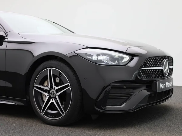 Mercedes-Benz C-Klasse (2022) — foto 44 van 54