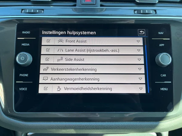 VOLKSWAGEN Tiguan Allspace Dsl (2020) — foto 6 van 22