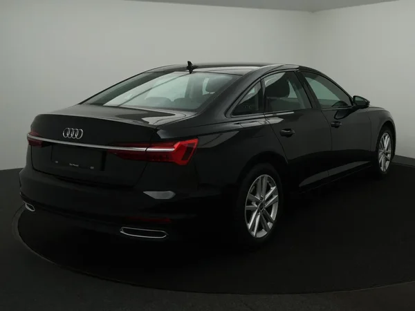 Audi A6 (2023) — foto 3 van 28