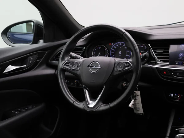 Opel Insignia (2022) — foto 3 van 37
