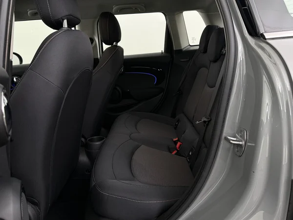 MINI Cooper (2021) — foto 5 van 29