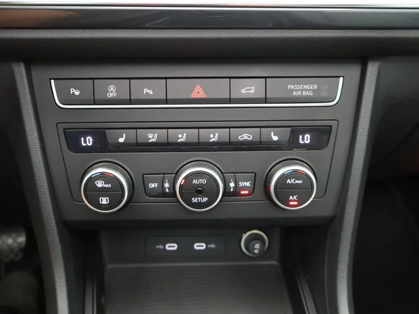 SEAT Ateca (2023) — foto 15 van 28