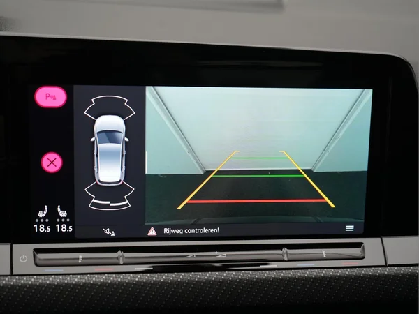 VOLKSWAGEN Golf VIII (2022) — foto 8 van 31