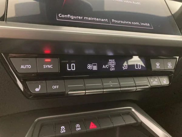 AUDI A3 Sportback (2022) — foto 5 van 36