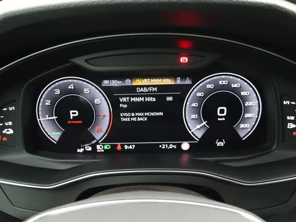AUDI A6 SW PHEV (2024) — foto 24 van 30
