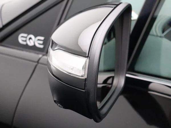 Mercedes-Benz EQE (2025) — foto 33 van 34