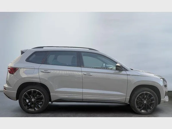 Skoda Karoq (2023) — foto 26 van 27