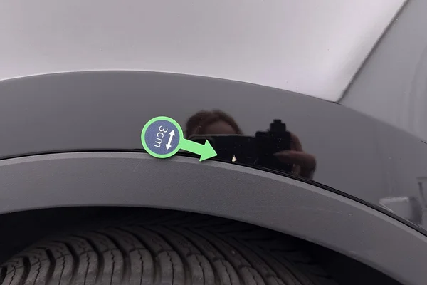 Tesla Model 3 (2023) — foto 21 van 30