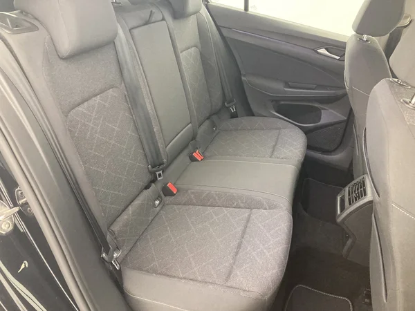 VOLKSWAGEN Golf VIII (2021) — foto 11 van 36