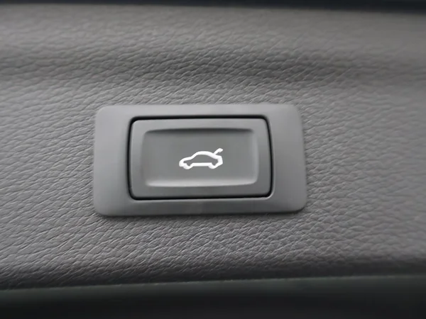 AUDI Q3 PHEV (2022) — foto 19 van 27