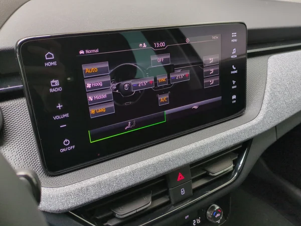 SKODA Kamiq (2024) — foto 6 van 16