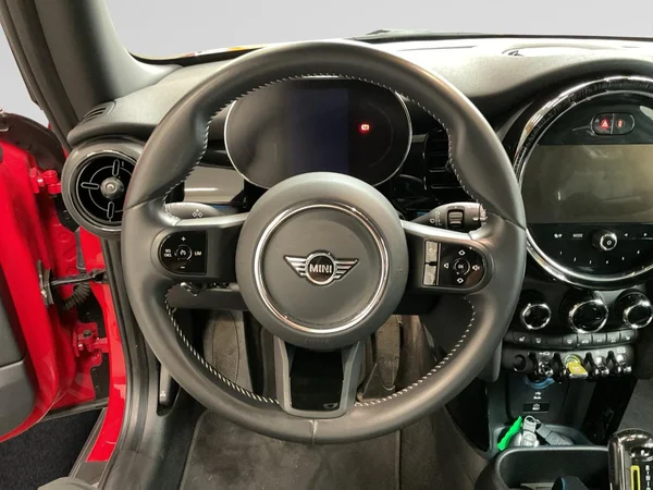 MINI e-Mini (F56 LCI II) (2023) — foto 4 van 24
