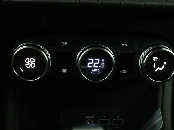RENAULT Captur (2021) — foto 18 van 30