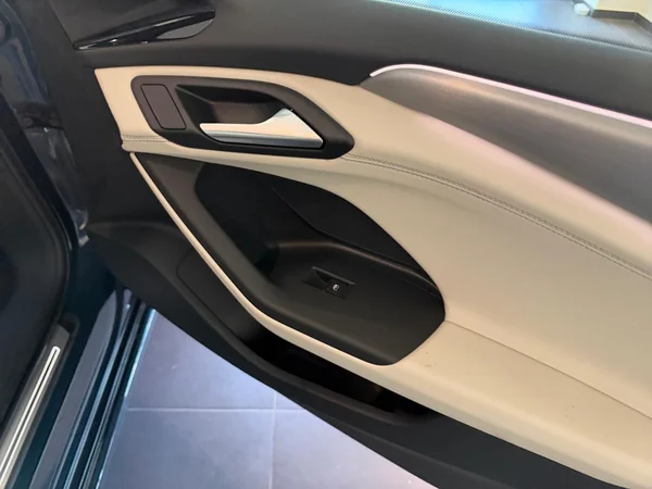 AUDI A6 Avant e-tron (2026) — foto 9 van 23