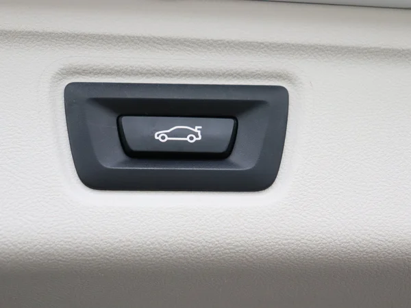 BMW 330 (2022) — foto 27 van 34