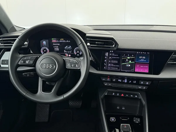 AUDI A3 Sportback (2025) — foto 14 van 18