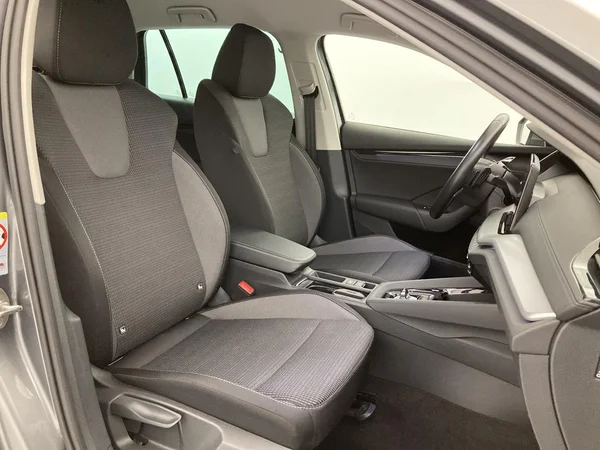 SKODA Octavia Combi Dsl (2022) — foto 24 van 36