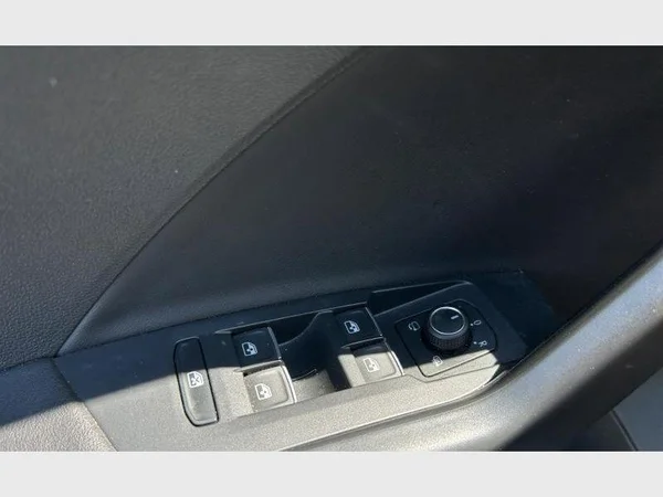 Volkswagen T-Cross (2025) — foto 20 van 29