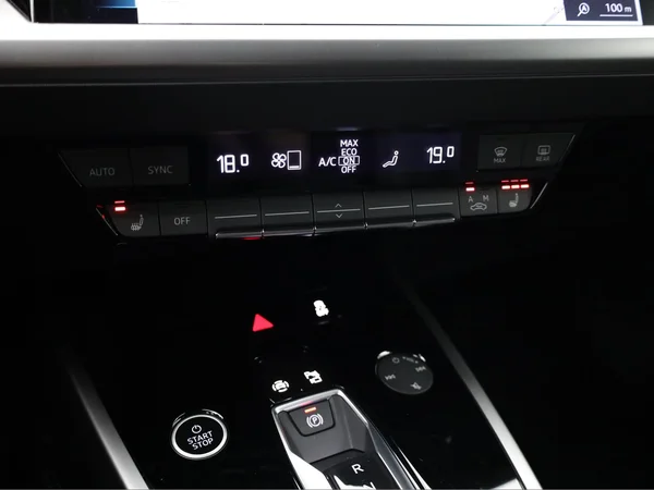 AUDI Q4 e-tron (2025) — foto 10 van 21