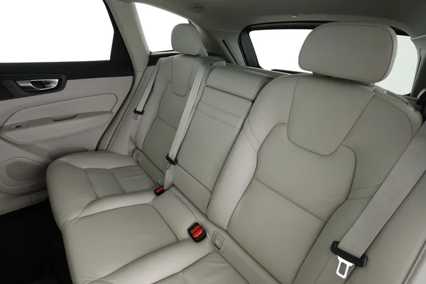 Volvo XC60 (2021) — foto 5 van 16
