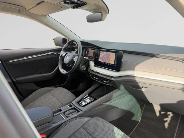 SKODA Octavia Combi (2024) — foto 21 van 23