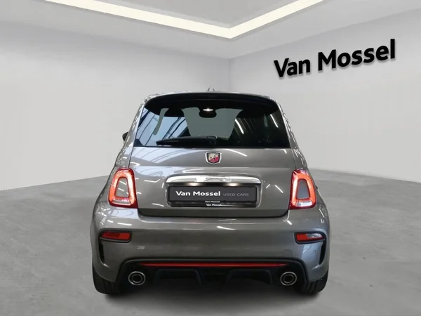 Abarth 500 (2021) — foto 12 van 18