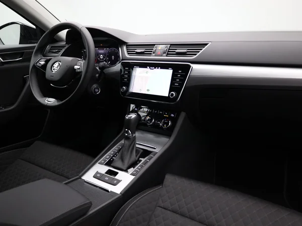 SKODA Superb Combi (2024) — foto 17 van 23
