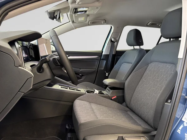 VOLKSWAGEN Golf VII SW (2025) — foto 15 van 19