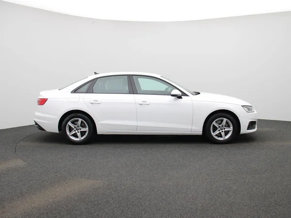 Audi A4 (2024) — foto 43 van 46