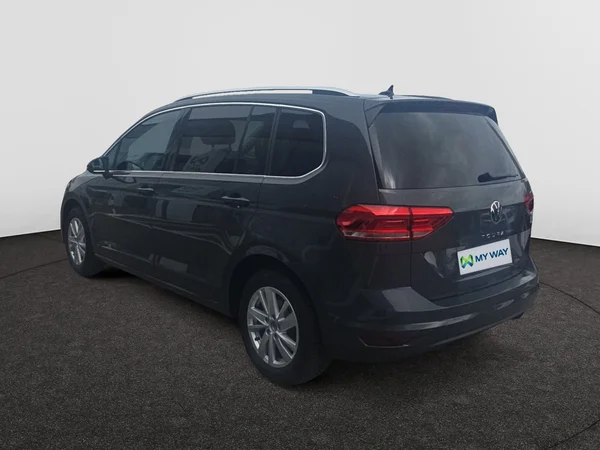 VOLKSWAGEN Touran (2026) — foto 18 van 24