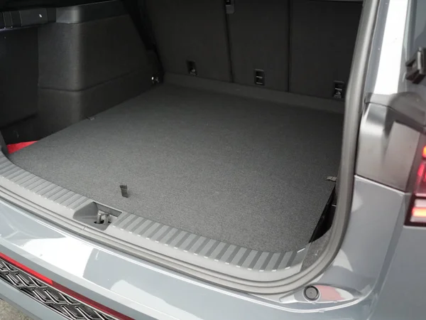 VOLKSWAGEN Tayron eHybrid (PHEV) (2025) — foto 4 van 10