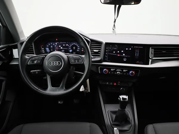Audi A1 Sportback (2023) — foto 37 van 39